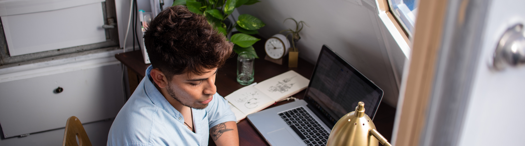 10 reasons why you should start your own business today